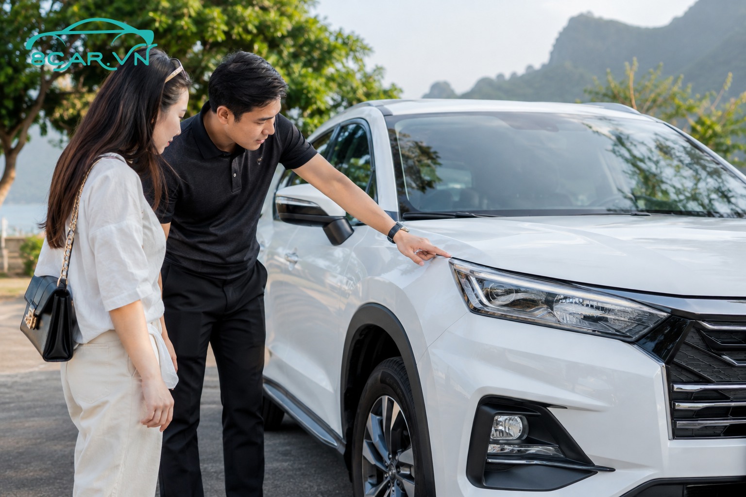 So sánh chi phí thuê xe tự lái và đi taxi khi du lịch