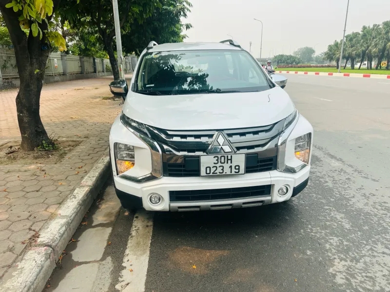 Mitsubishi cho thuê