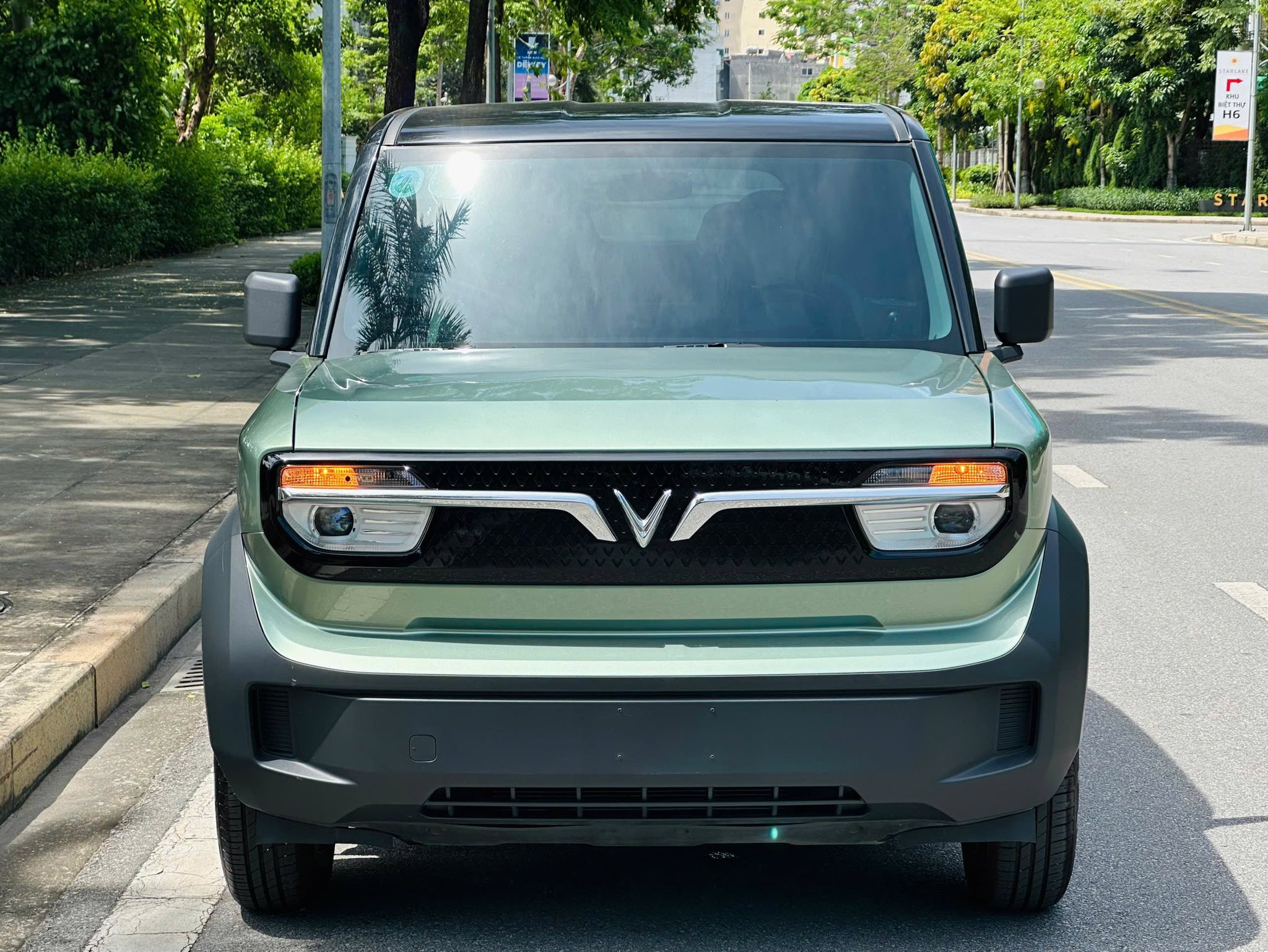 Thuê xe VinFast VF3 đi làm, đi chơi cuối tuần, về quê có thực sự tiện?