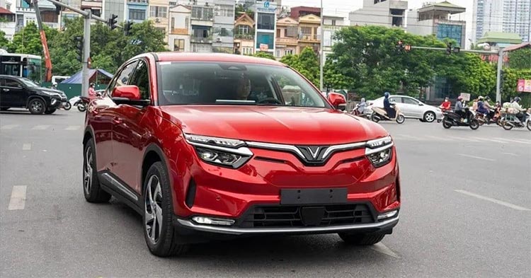 Thuê xe tự lái tại phường Phú Diễn tiện lợi, giá tốt