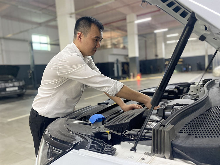 Giá thuê xe tự lái theo ngày mới nhất và các yếu tố ảnh hưởng