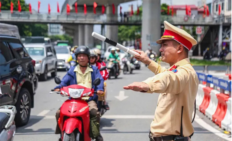 chu-dong-lich-trinh-ve-que-ngay-le-de-tranh-tac-duong