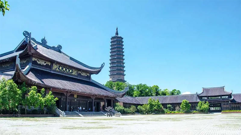 chua-bai-dinh-la-dia-diem-khong-the-bo-qua-trong-chuyen-di-trnag-an