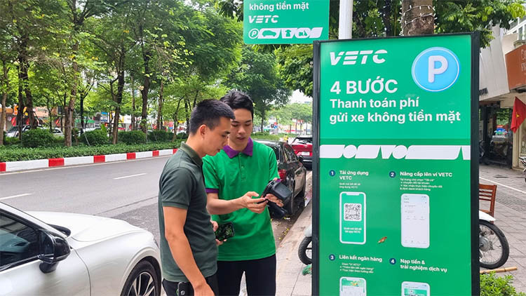 Nạp ph&iacute; ETC trực tiếp nhanh ch&oacute;ng tại điểm giao dịch