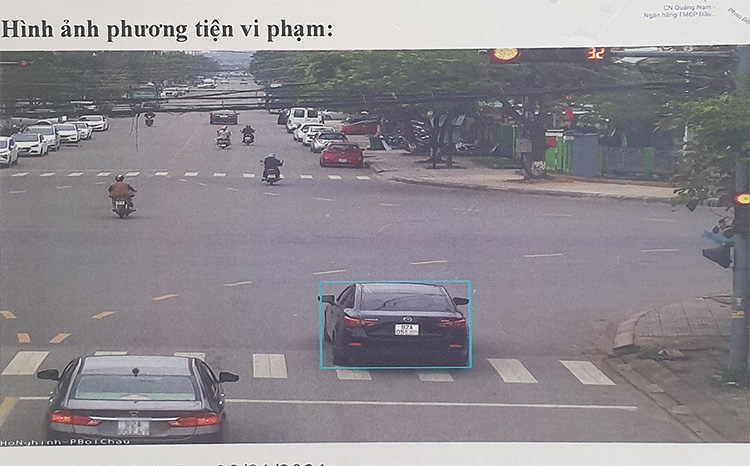 rui-ro-ve-van-de-phat-nguoi-do-khach-lai-xe-vi-pham
