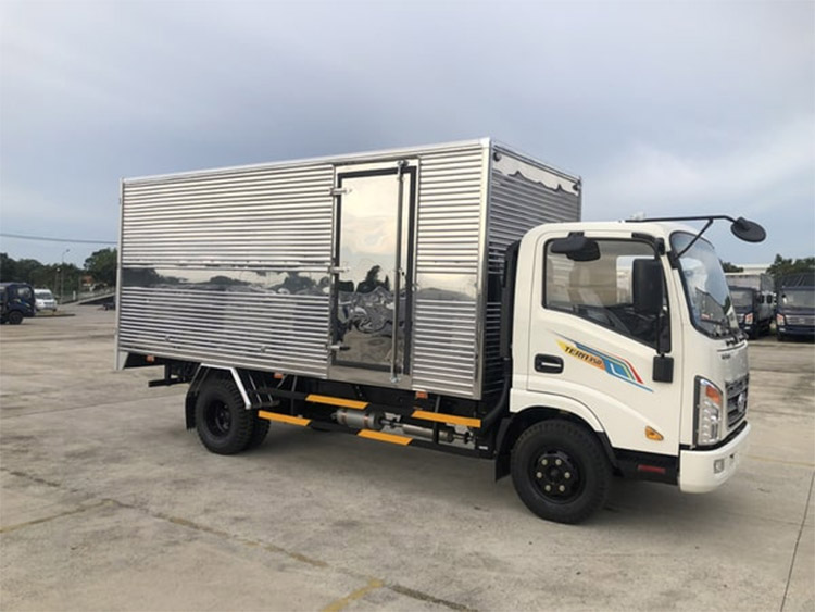 Xe tải v&agrave; xe chuy&ecirc;n dụng sẽ c&oacute; mức ph&iacute; bảo hiểm ri&ecirc;ng